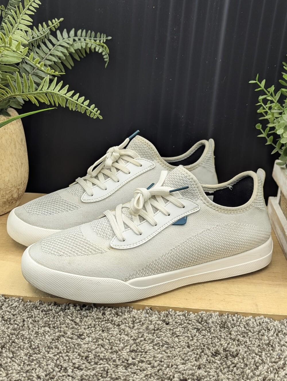 Vessi Weekend Men's Size 10  Casual Comfort Walking Shoes Workout Gym Women's 11